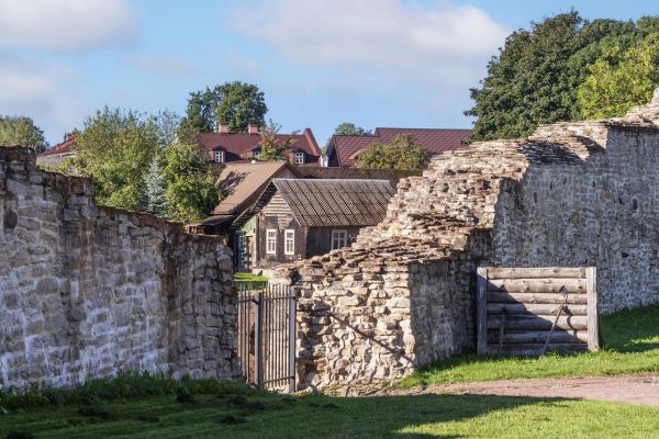 Тур в Псков на 5 дней: Пушкинские Горы, Изборск, Печоры