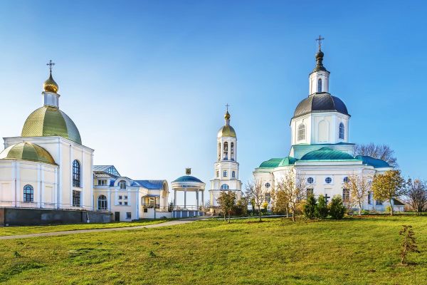 Экскурсия в главные монастыри Калужской области