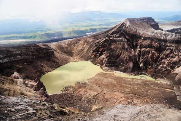 Экскурсия к кратерам вулкана Горелый