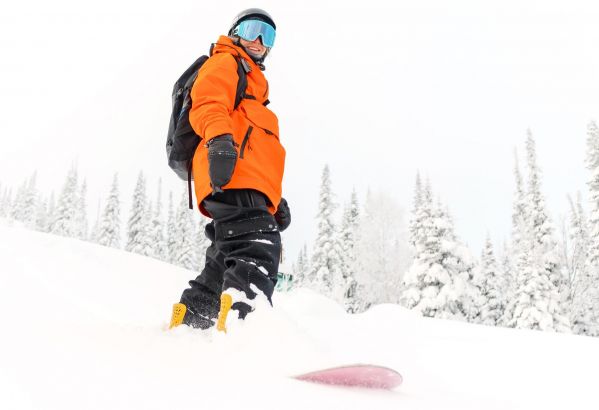 Фрирайд в долине реки Викторьевка с заброской на ратраках