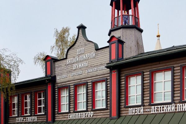 Семейный тур в Ярославль и Вятское на 3 дня