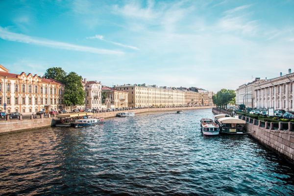 Тур в Санкт-Петербург на 2 дня для школьных групп