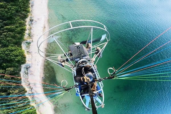Полет на параплане над Балтийским морем