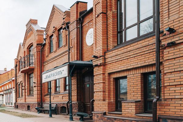 Экскурсия в село Вятское из Москвы с трансфером на вертолете