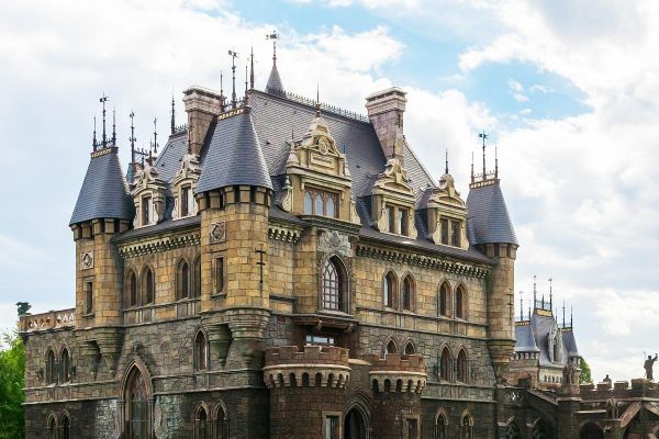 Экскурсия в замок Гарибальди из Самары