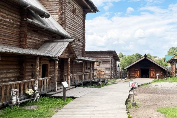 Экскурсия в музей «Усадьба средневекового рушанина» в Старой Руссе