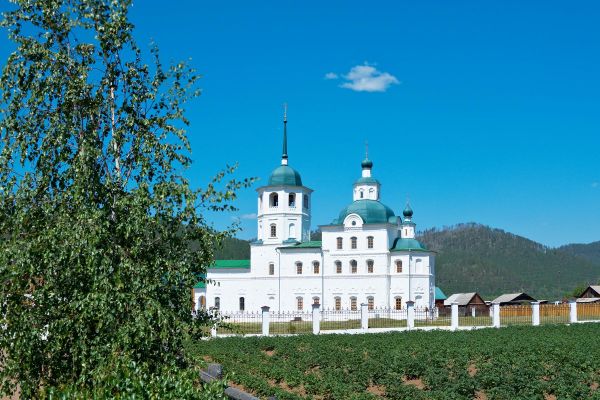 Тур на Байкал на 4 дня с экскурсиями по вашему выбору