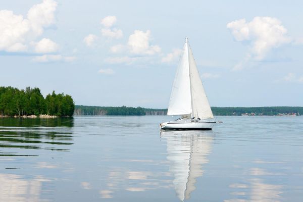 Прогулки на парусных яхтах по Волге в Самаре