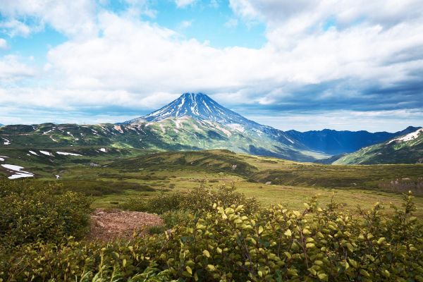 Тур на Камчатку на 8 дней с ночным восхождением на Авачинский вулкан