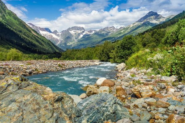 Все достопримечательности Приэльбрусья и Северной Осетии: тур на 10 дней