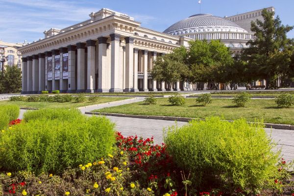 Экскурсия за кулисы Новосибирского театра оперы и балета