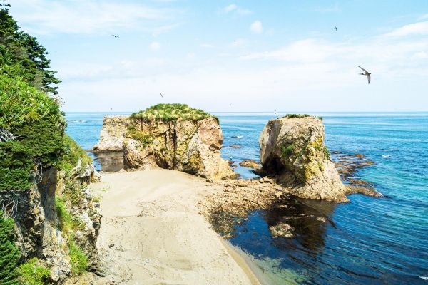 Тур Сахалин-Итуруп: два острова за 8 дней с вертолетной экскурсией