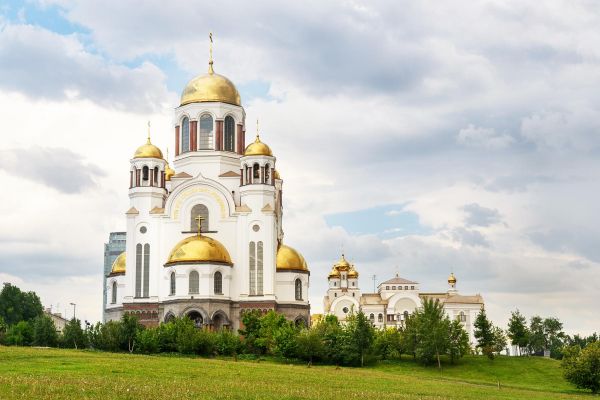 Экскурсия в Храм на Крови и Ганину Яму из Екатеринбурга