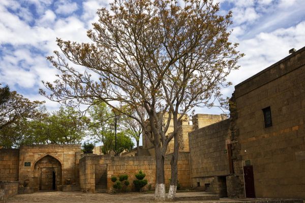 Экскурсия в Дербент и к экраноплану «Лунь» из Махачкалы