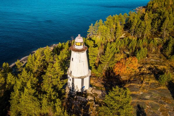 Экскурсия к онежским петроглифам на Бесов Нос из Петрозаводска
