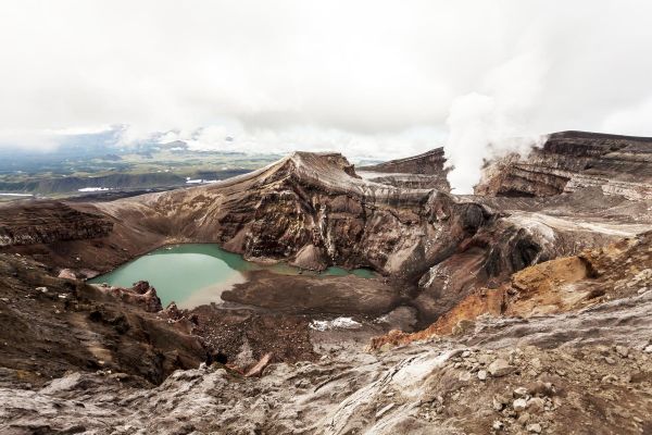 Экскурсия к кратерам вулкана Горелый